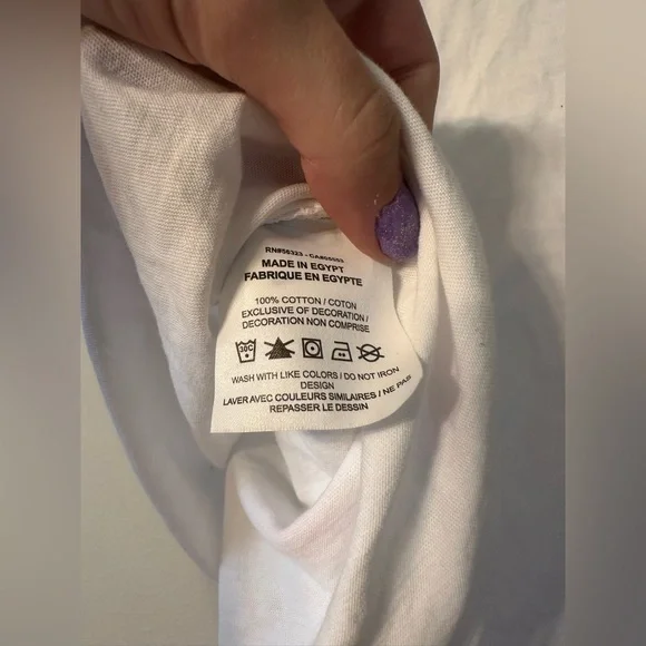 🚫sold🚫Nike White Tank with Blue Graphic - Picture 4 of 4